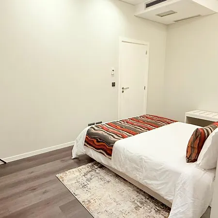 Gold Center 402 Apartamento
