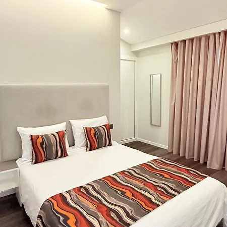 Gold Center 402 Apartamento