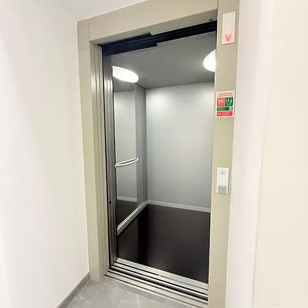 Gold Center 402 Apartamento